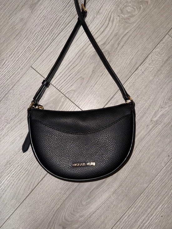 Michael Kors Handbags - Michael Kors Black Pebbled Leather Crescent Shoulder Crossbody